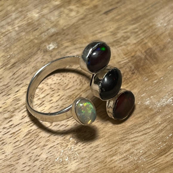 White Ethiopian Opal & Black Opal 925 Sterling Silver Four Stone Open Ring - Picture 9 of 16